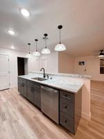 featured image of 306 N Roney St