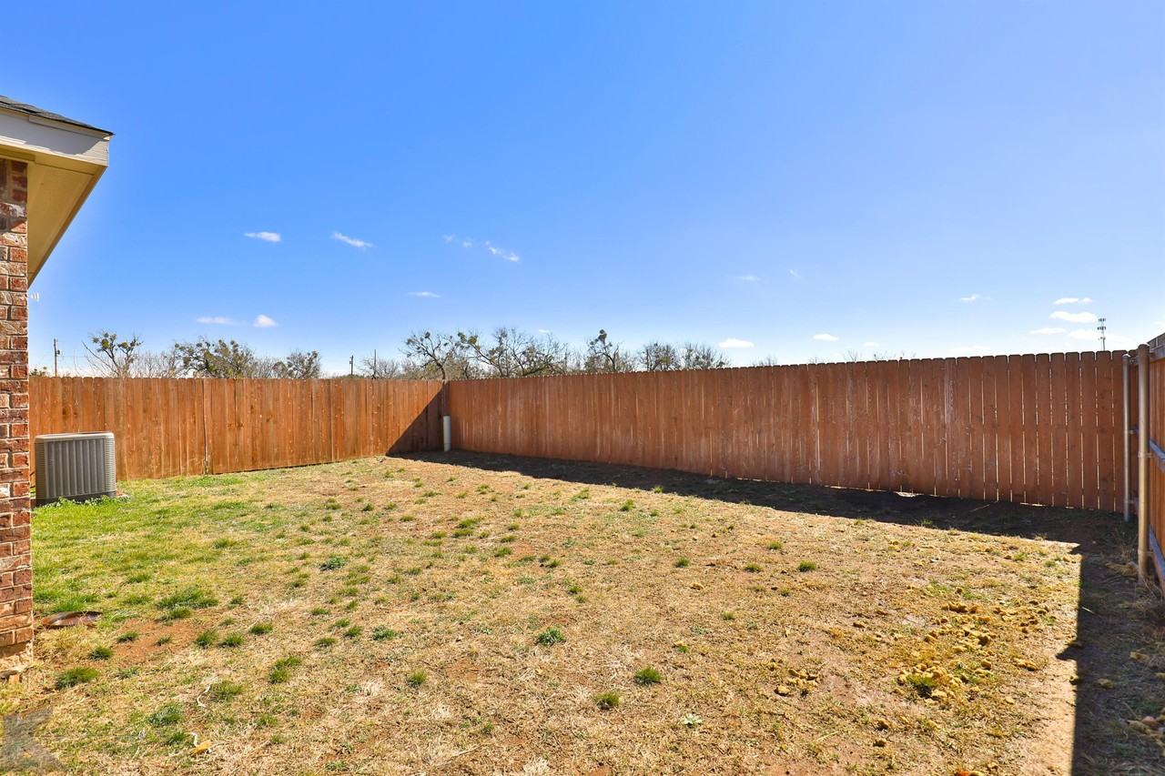 6021 Jennings Dr - Photo 5 of 22