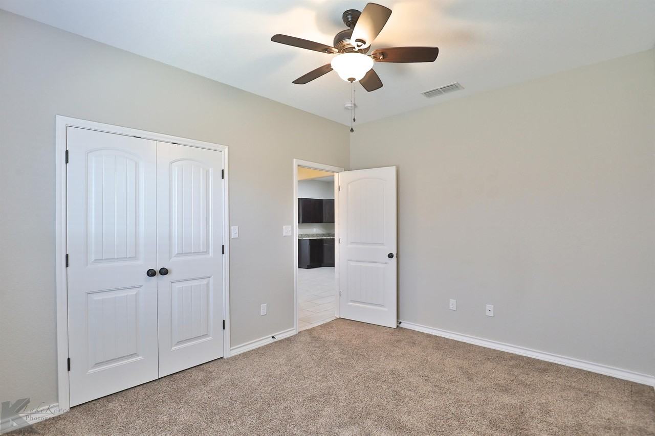 6021 Jennings Dr - Photo 2 of 22