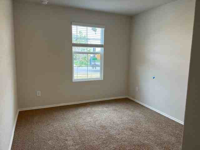 212 Lily Pond Trl - Photo 3 of 16