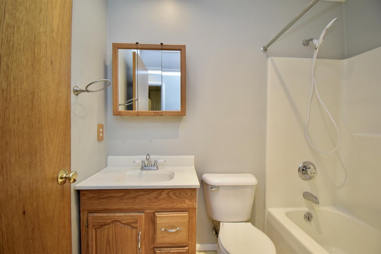 12114 6th Ave - Photo 2 of 22