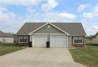 115 Southeast #B - Photo 7 of 16