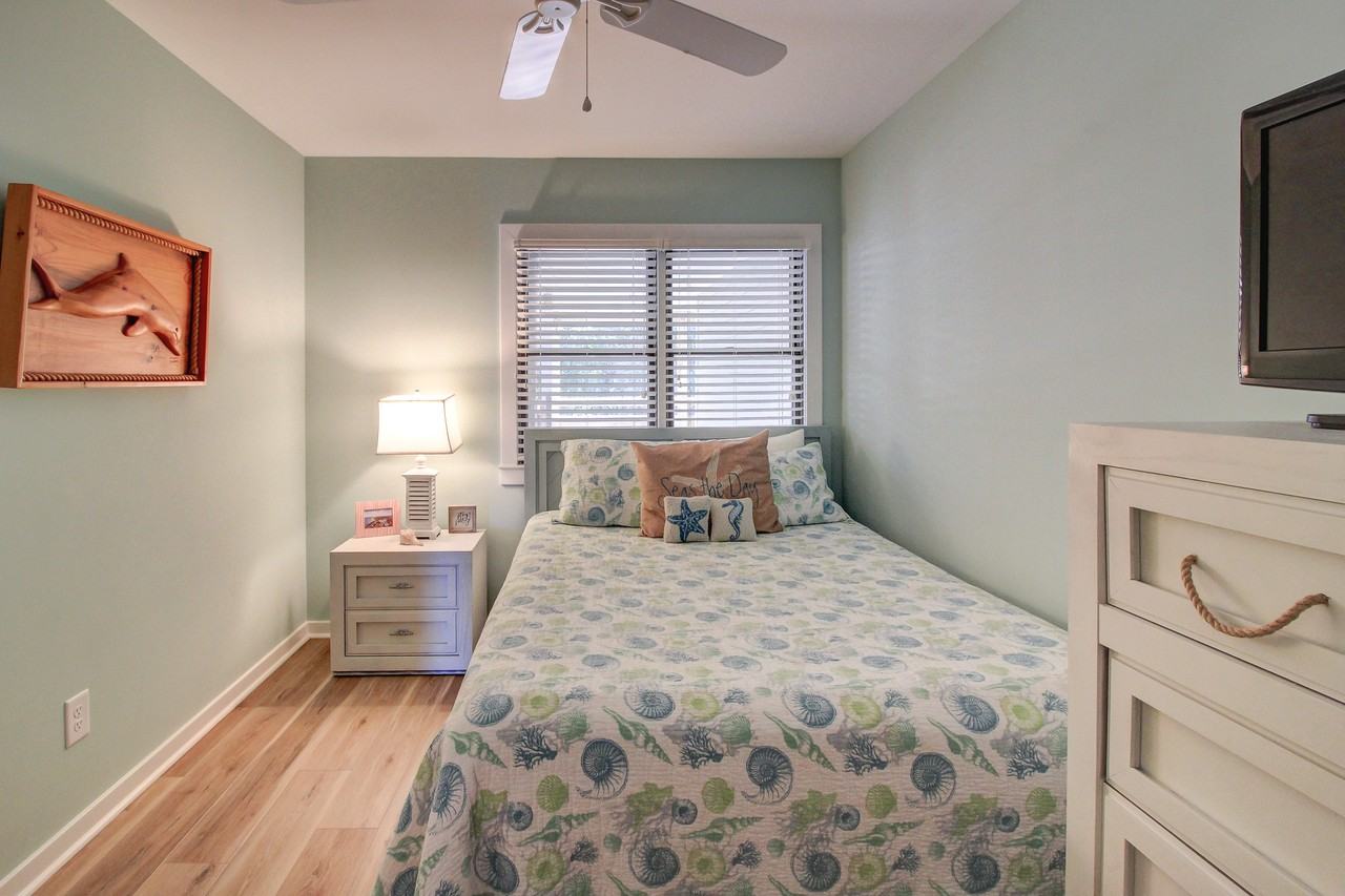 590 Marina Dr #1 - Photo 5 of 50