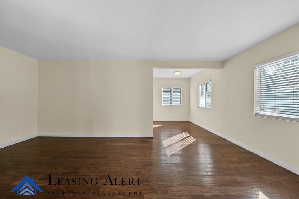 24381 Chestnut St - Photo 6 of 15