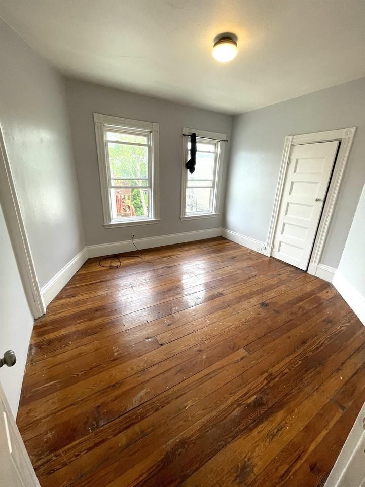 7 Greenmount St #3 - Photo 5 of 6