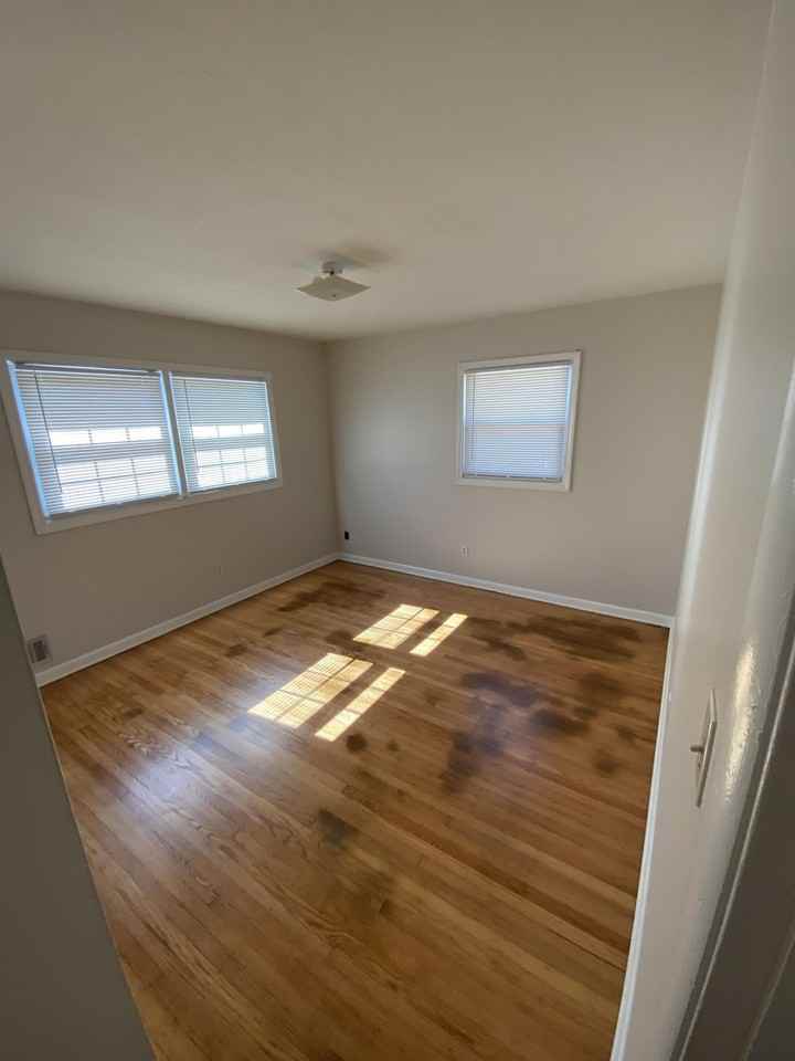 2319 Ecton Ln - Photo 3 of 4