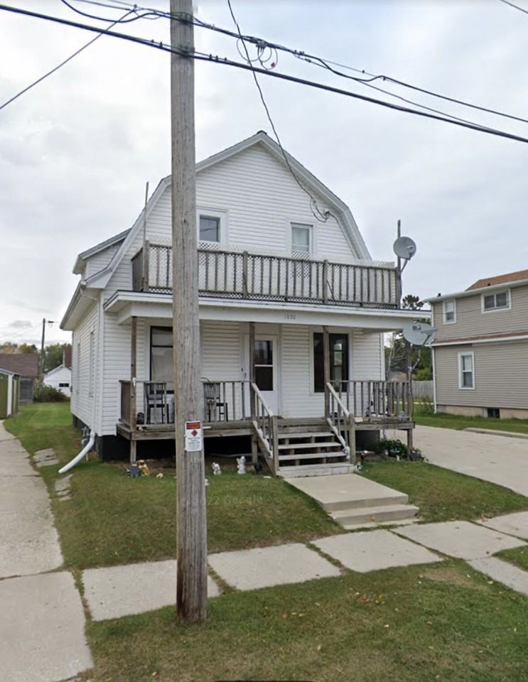 1030 23rd St #2 - Photo 6 of 14