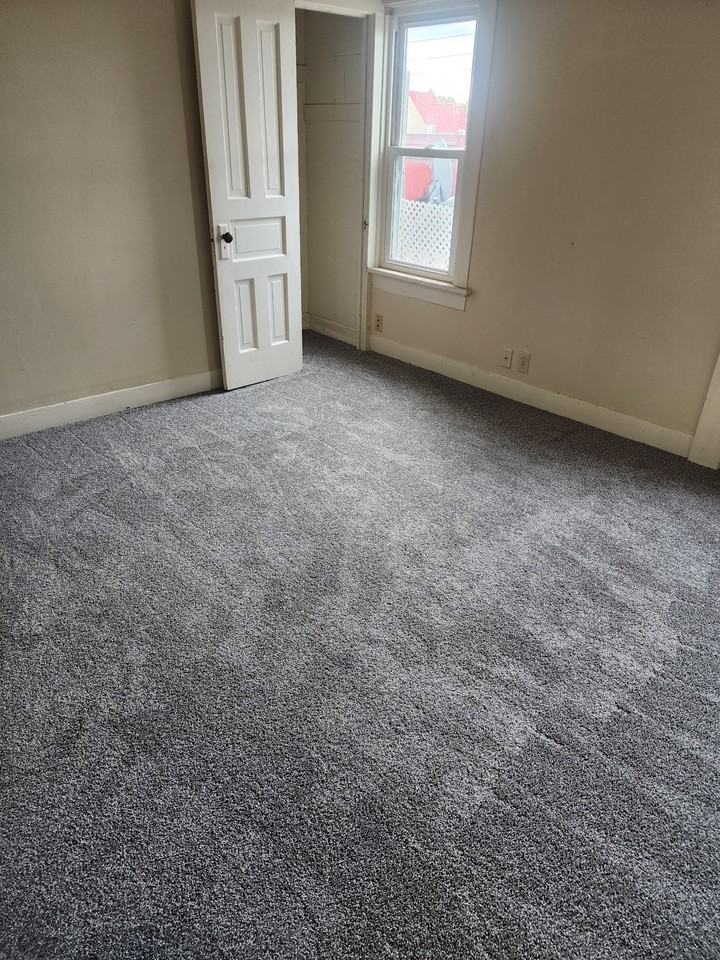 1030 23rd St #2 - Photo 3 of 14