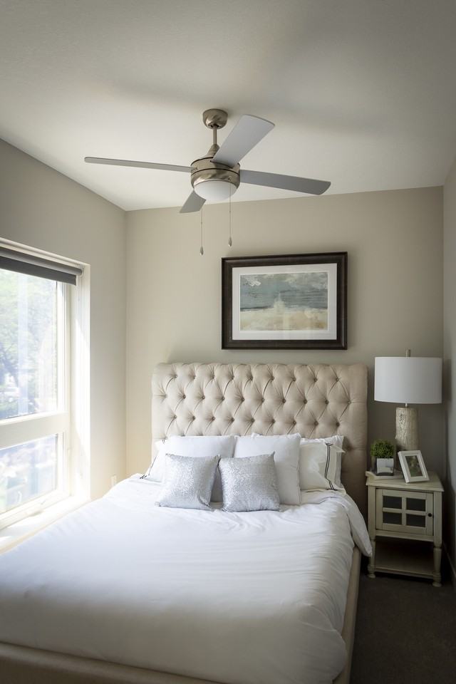 207 24th Ave Ne #4 - Photo 5 of 50