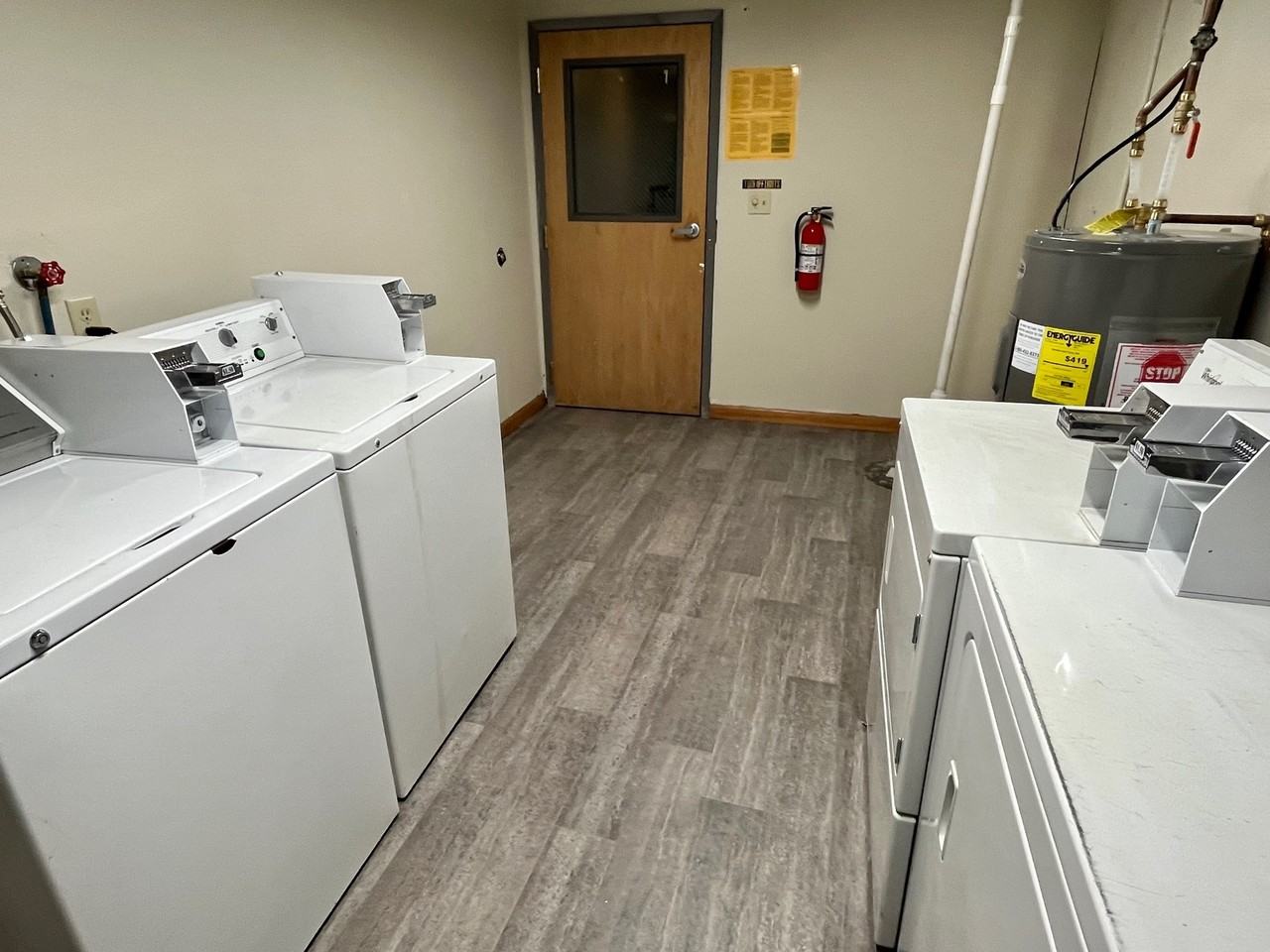 811 N Bond St #811 - Photo 2 of 11