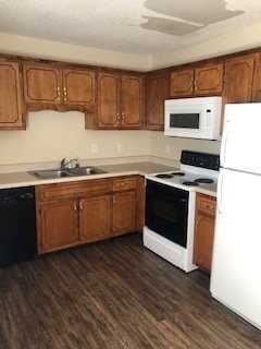 210B Arkansas Ave - Photo 7 of 9