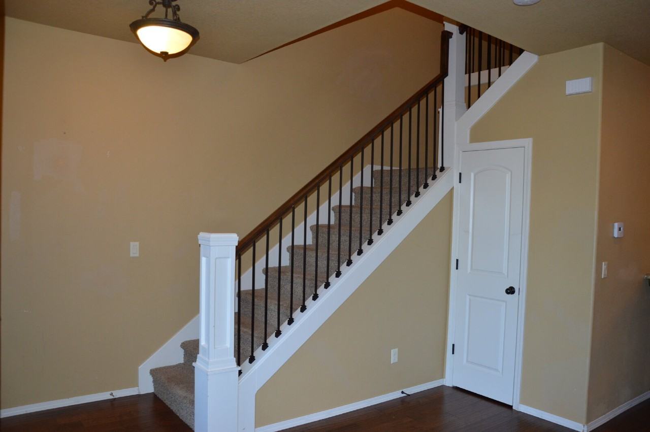 322 Ne 104th Ave - Photo 2 of 21