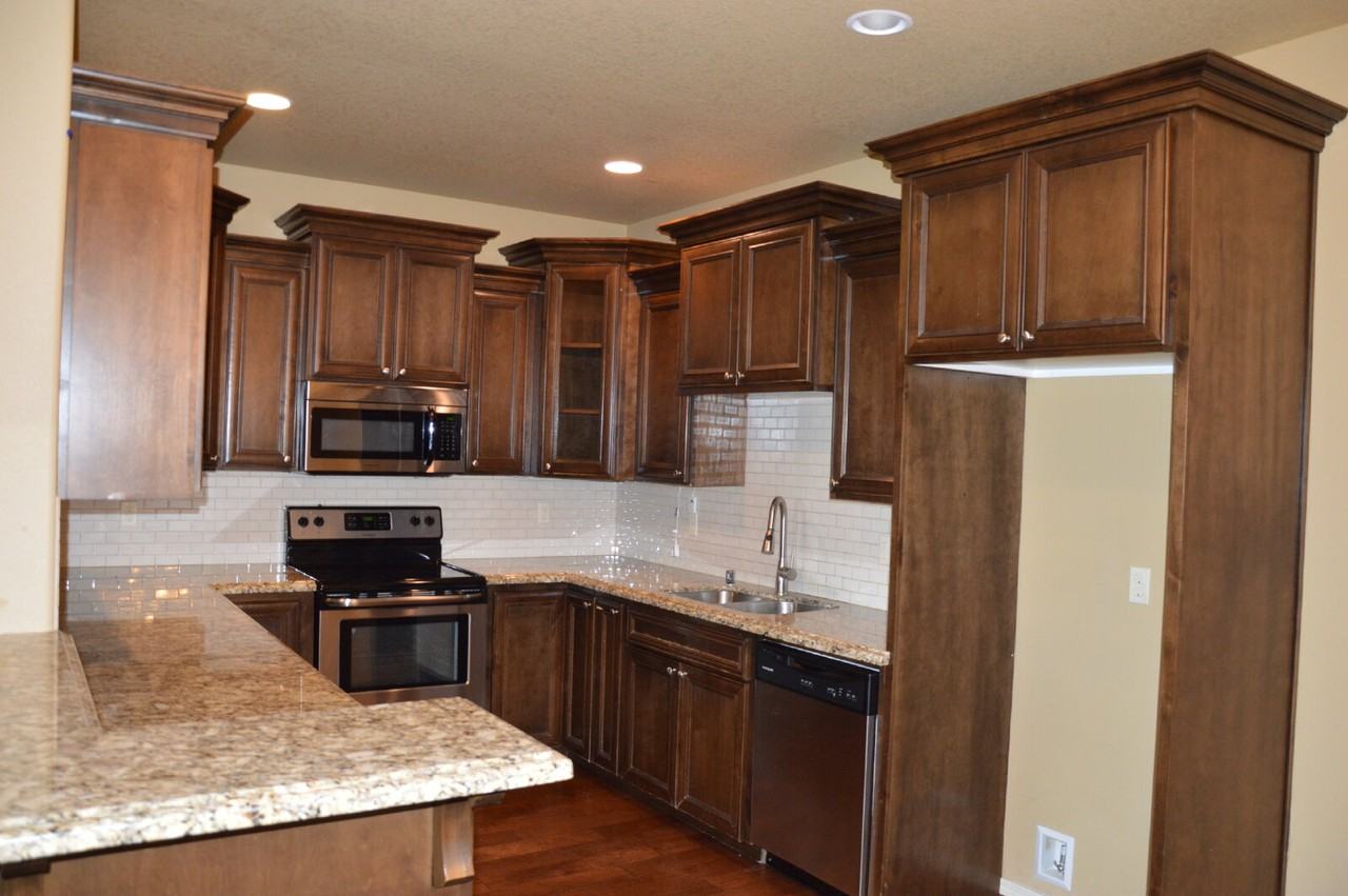 322 Ne 104th Ave - Photo 6 of 21