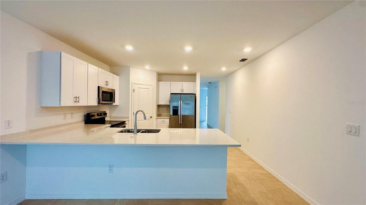 2627 Fernleaf St - Photo 2 of 25