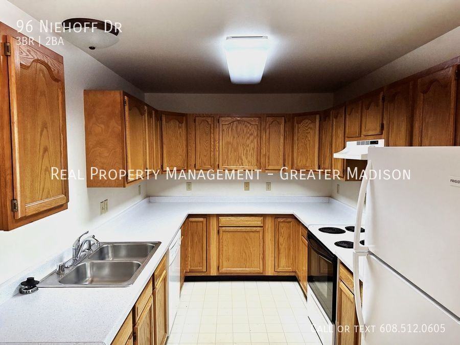 96 Niehoff Dr - Photo 2 of 15