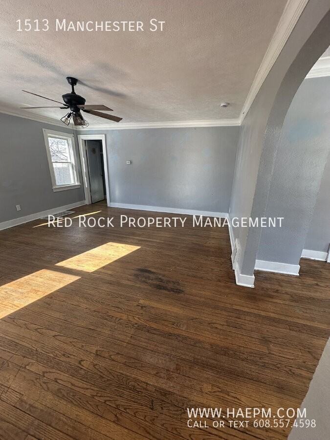 1513 Manchester St - Photo 3 of 20