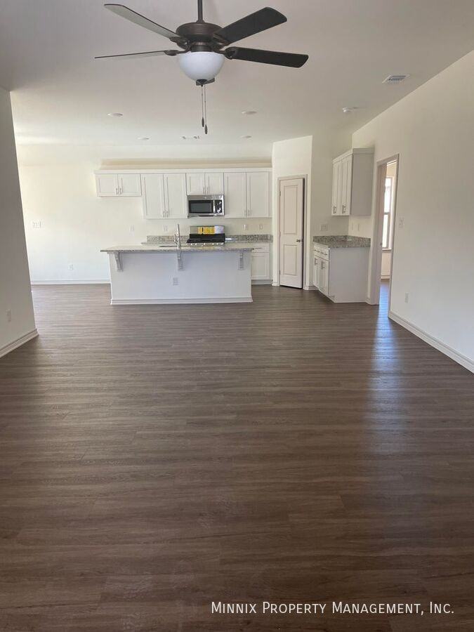 6009 Kauffman Dr - Photo 2 of 10