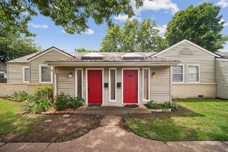 1430 B 38Th St A, Tulsa, Ok 74105, Usa #1430B - Photo 3 of 19