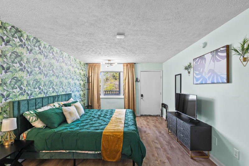 1122 Highway #8 - Photo 5 of 15