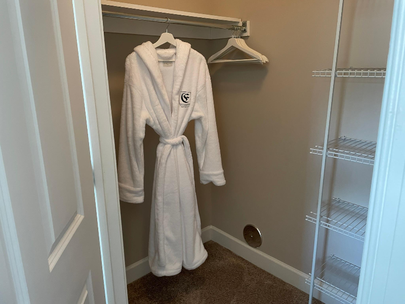 809 Warwick Dr #105 - Photo 3 of 14