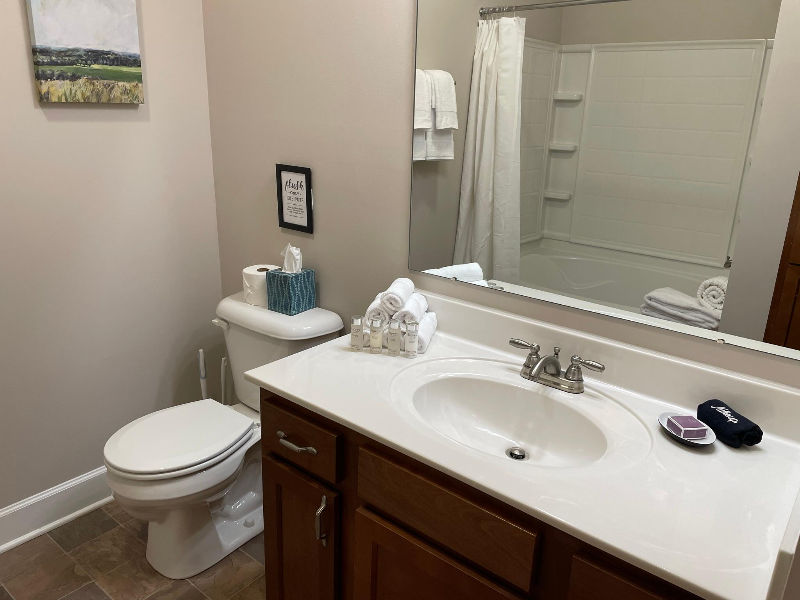 809 Warwick Dr #105 - Photo 4 of 14