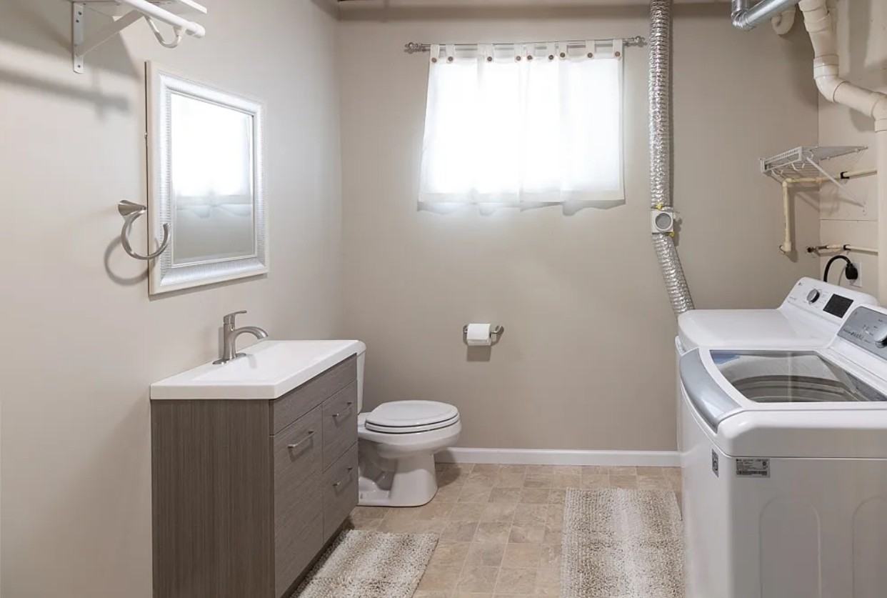 1008 S 27th St #NA - Photo 3 of 10