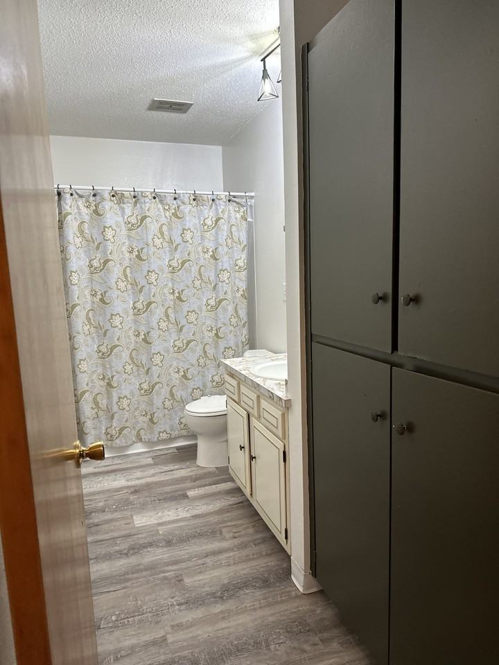 344 1/2 2nd Ave Sw #NA - Photo 4 of 8