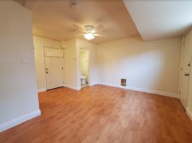 [R] 22 Arch Street - M (OH) - Photo 1 of 1