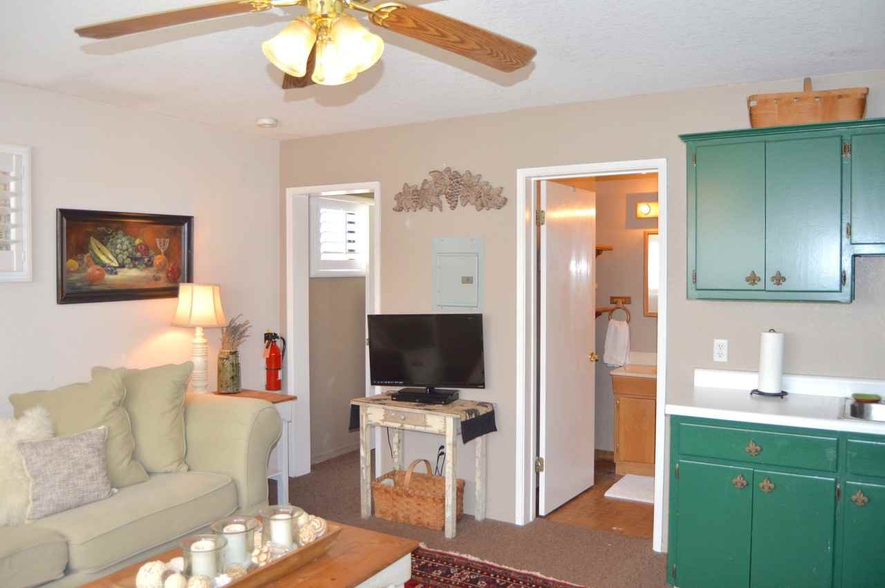 5640 Linne Rd - Photo 6 of 17