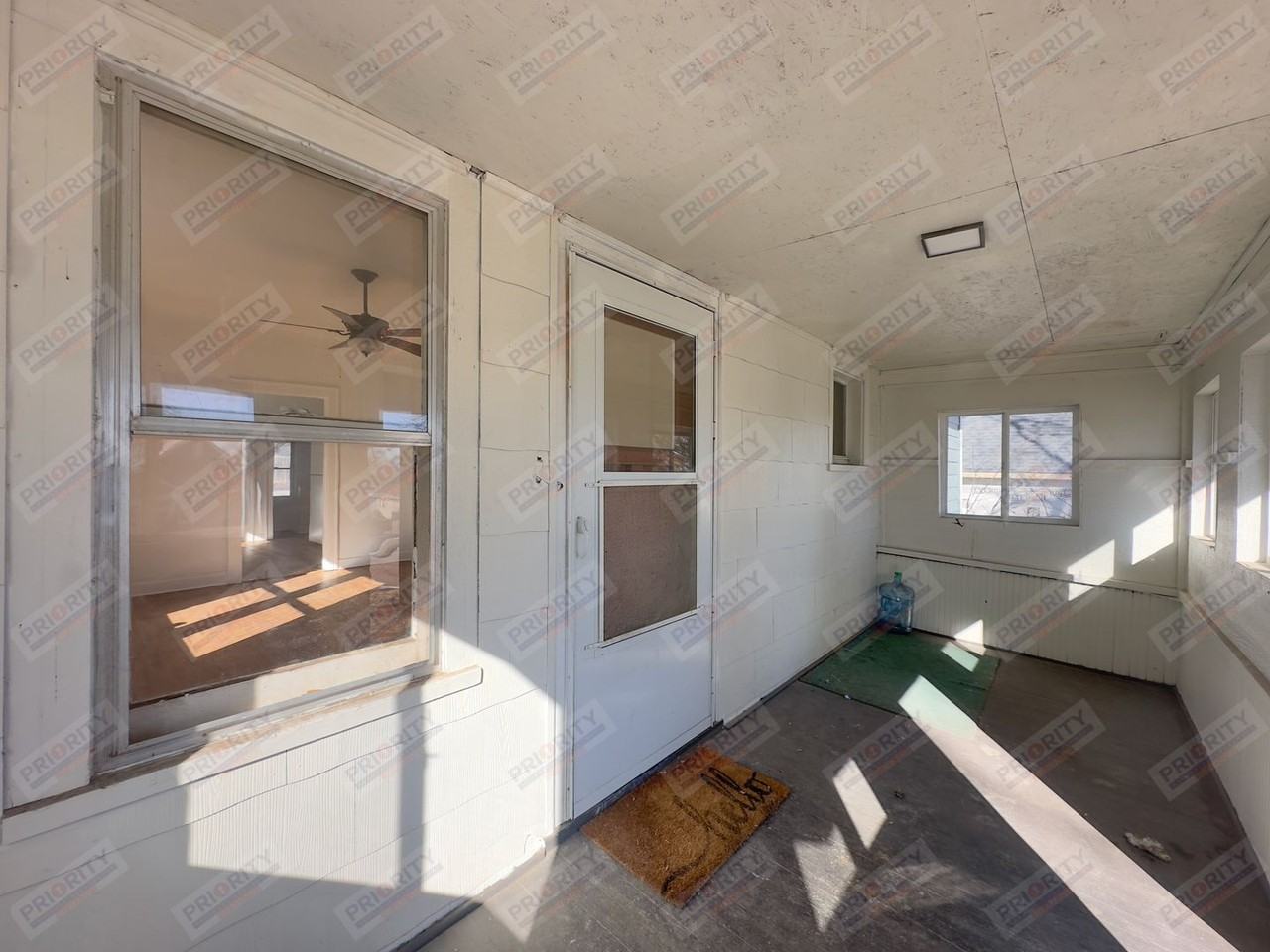 608 Carey Ave - Photo 2 of 26