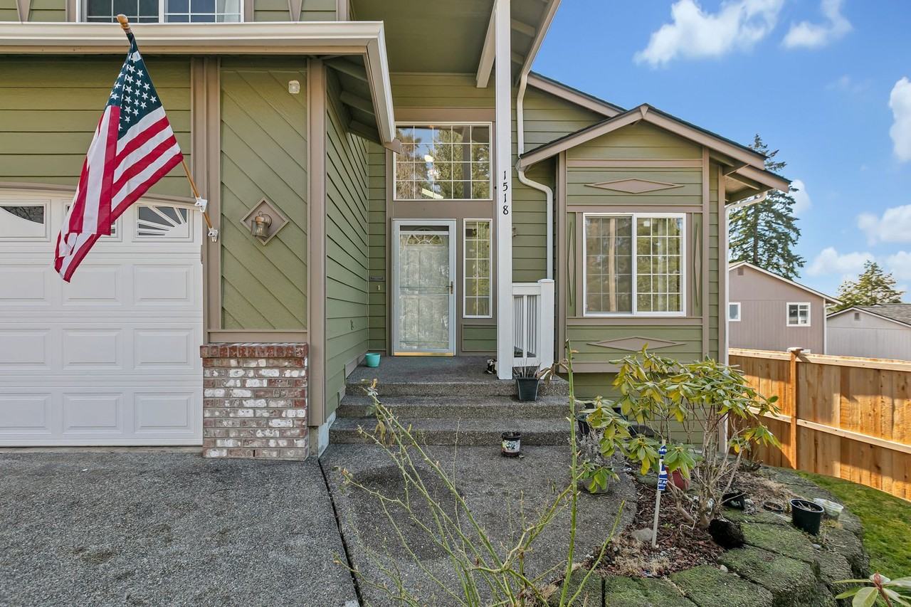 1518 200th Street Ct E - Photo 3 of 29