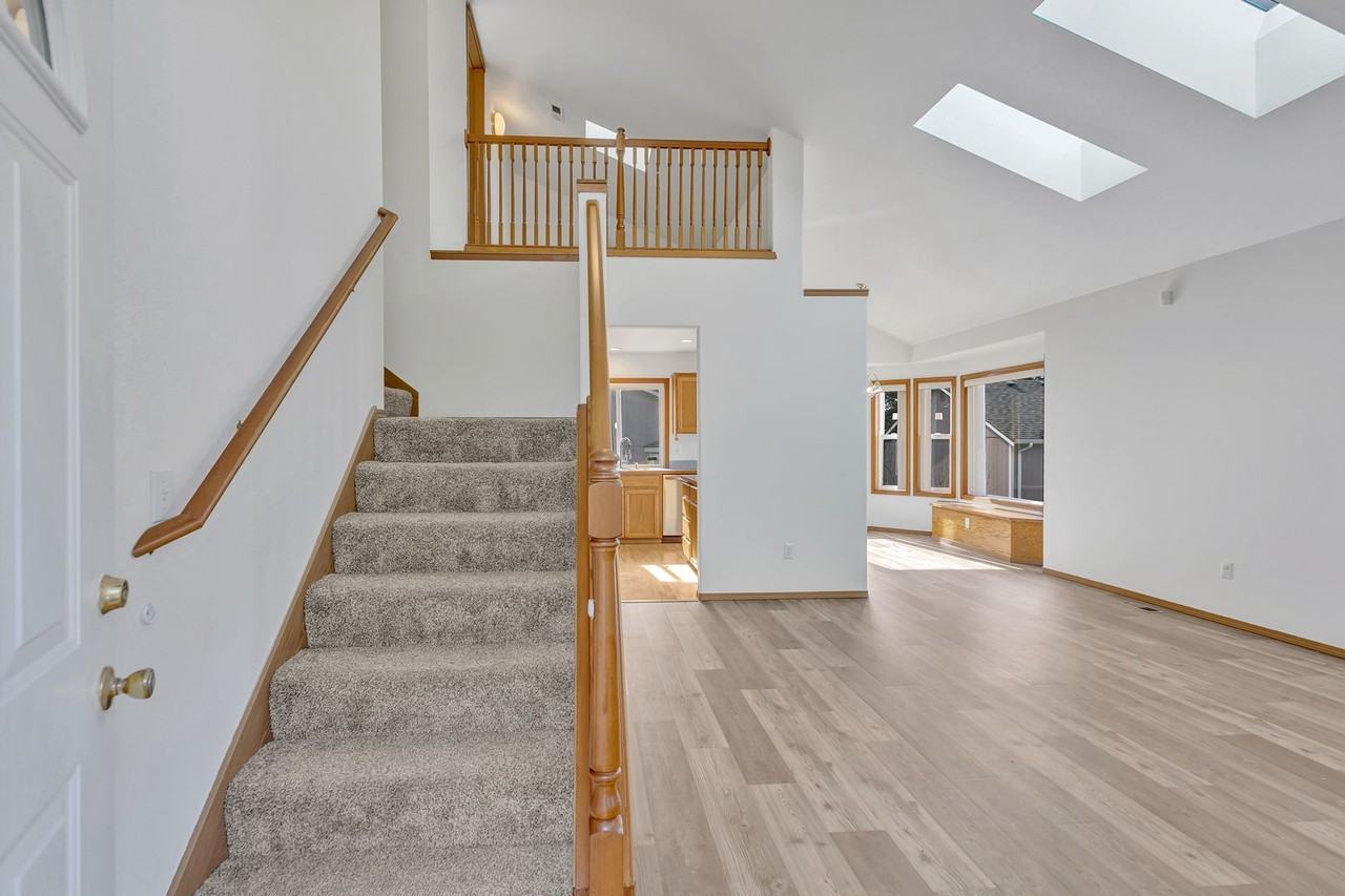 1518 200th Street Ct E - Photo 4 of 29
