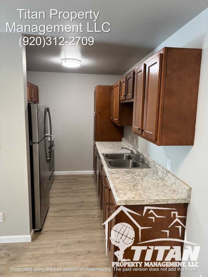 1390 Maricopa Drive - Photo 4 of 15