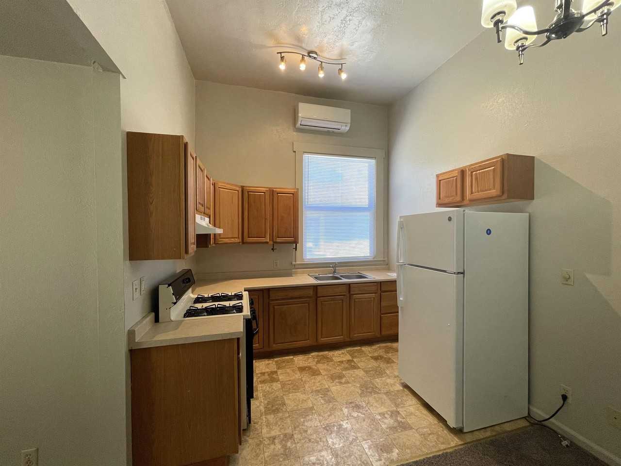 1134 Magnolia Ave. (G) - Photo 3 of 14