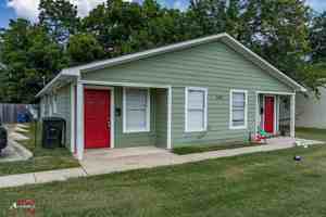 featured image of 1231 Crofton St
