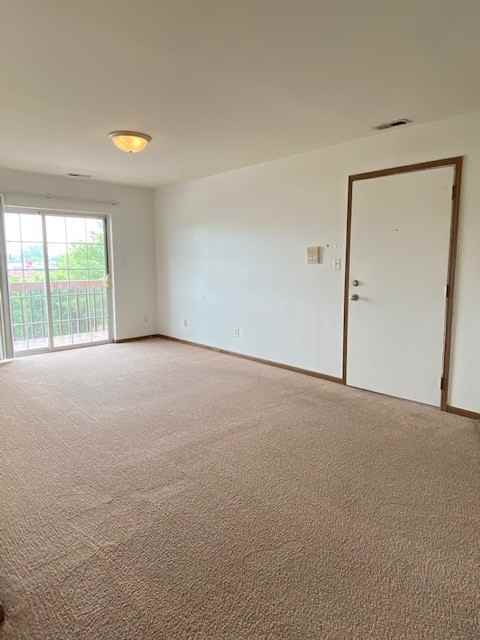 3555 Ash Street - Photo 4 of 25