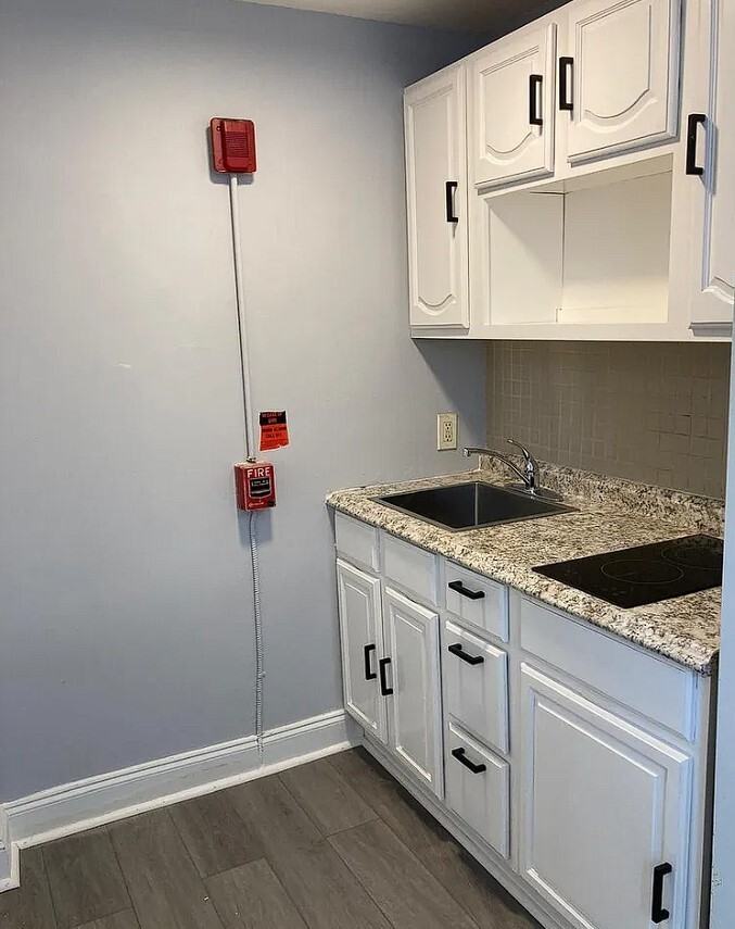 1913 South 20th Street - Photo 4 of 12