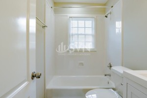 featured image of 1601 Neshota Dr