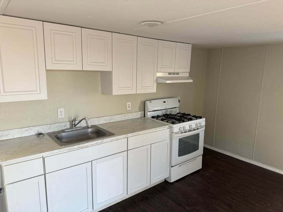 1235 South 120th East Avenue - Photo 2 of 29