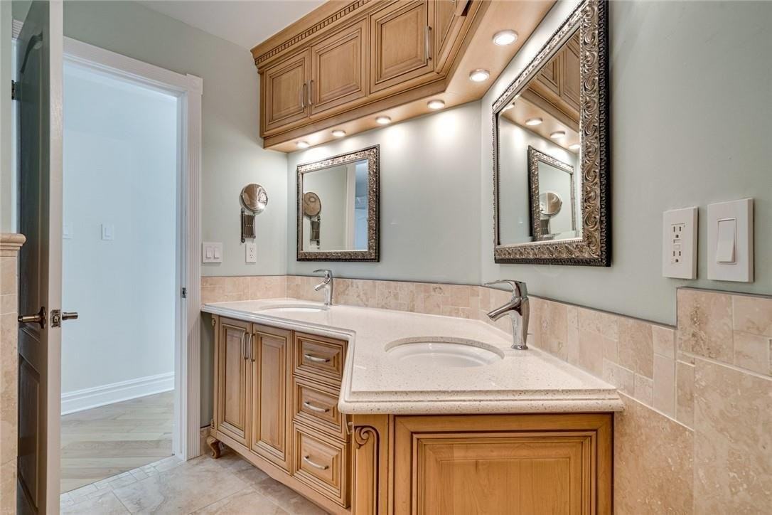 43 Canter Crt - Photo 2 of 35