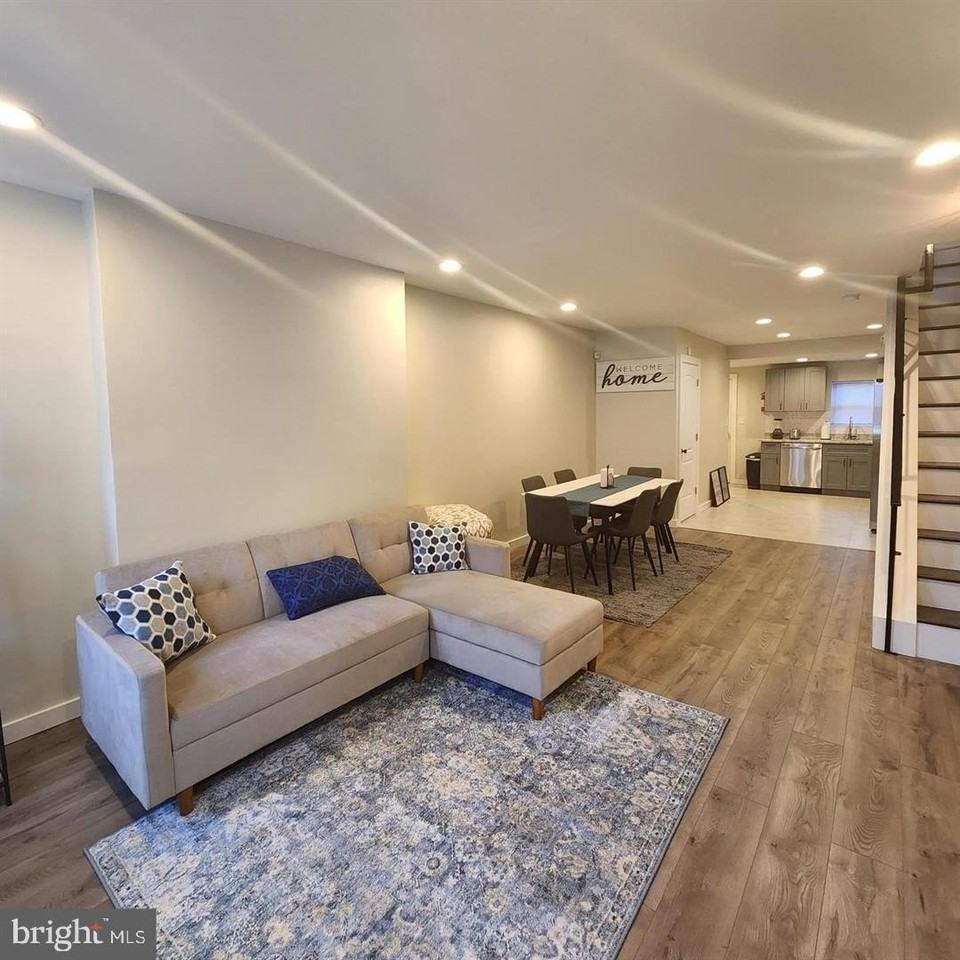 1247 South Newkirk Street - Photo 2 of 20