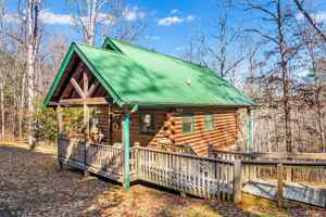 featured image of 1211 Cherokee Ln