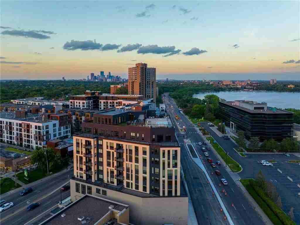 3012 Excelsior Blvd #804