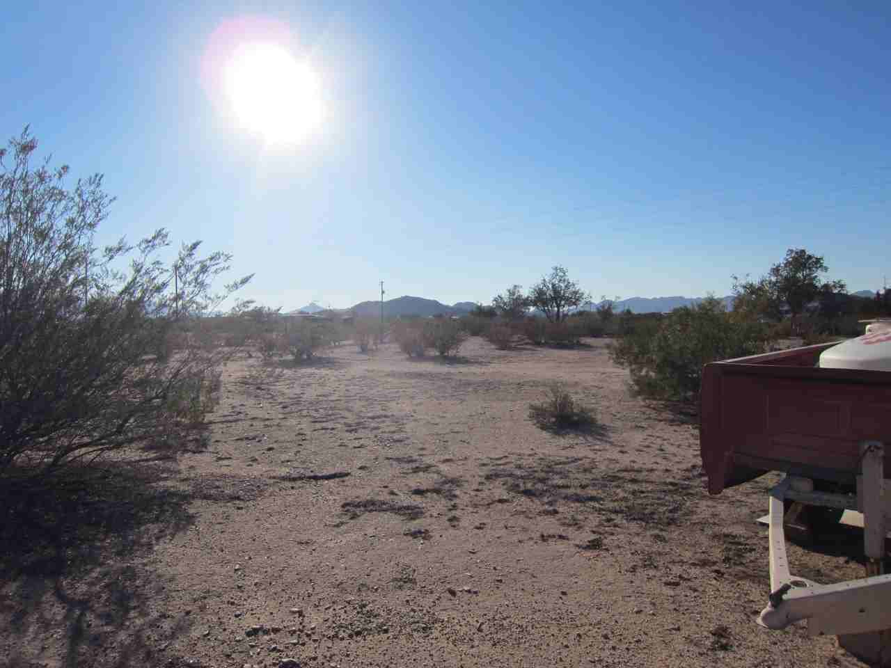 250 S Tusa Rd - Photo 2 of 24