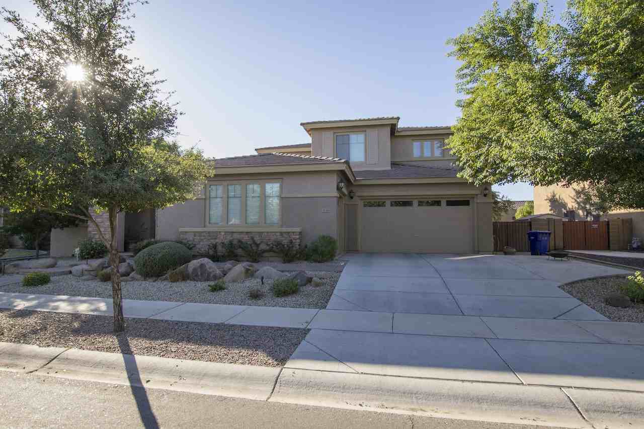 3139 E Coconino Dr - Photo 2 of 23