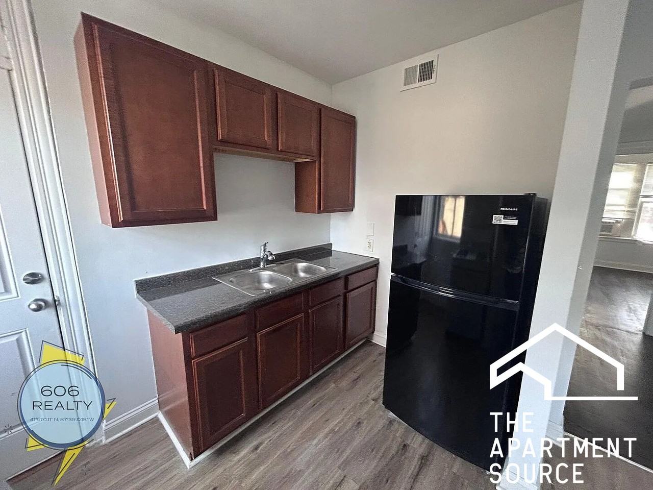 2006 W Jarvis Ave #2 - Photo 3 of 14