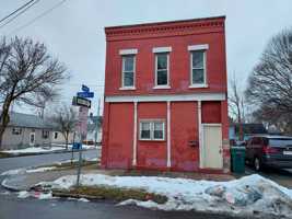 featured image of 31 Grape St