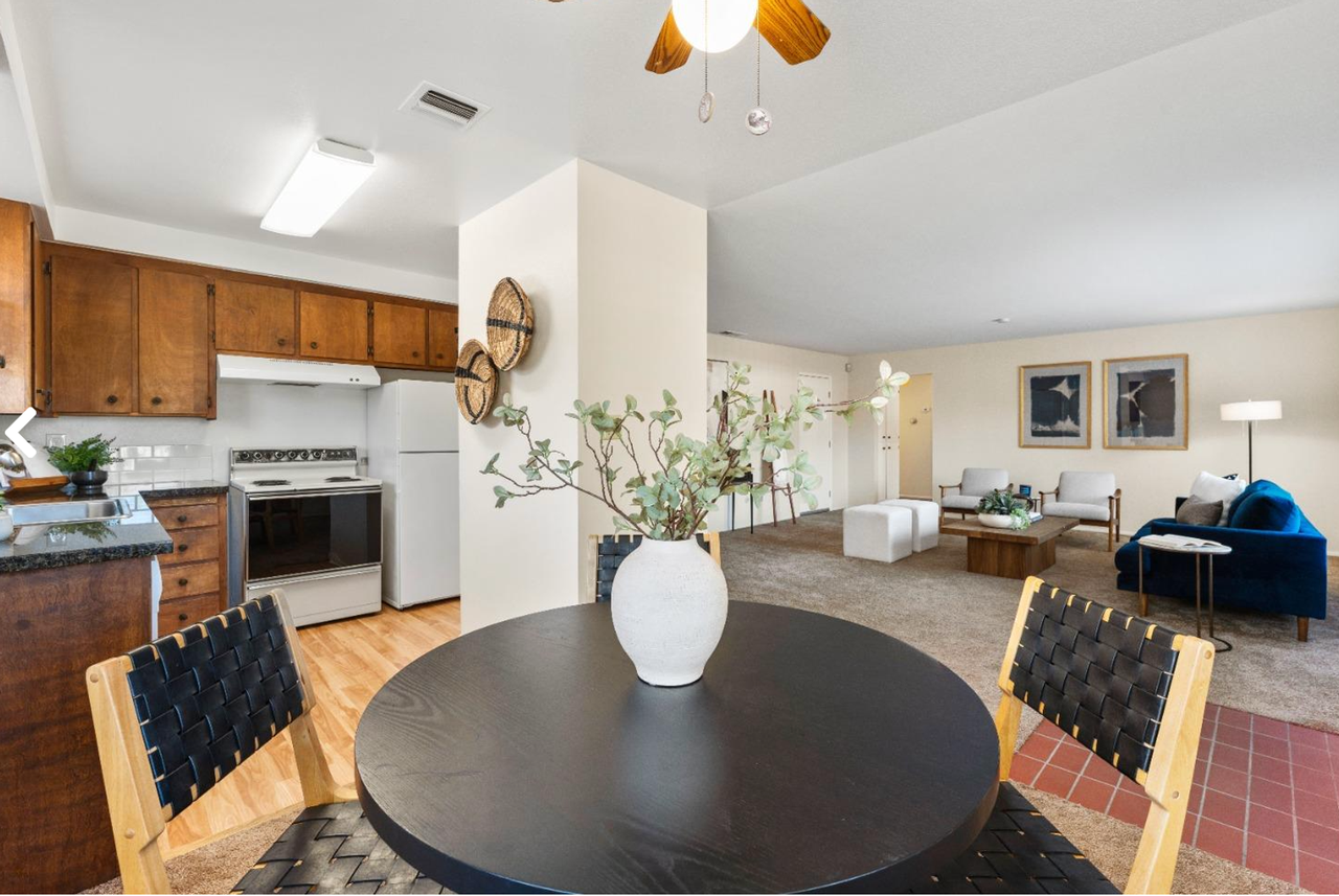 5441 Dorset Way - Photo 2 of 21