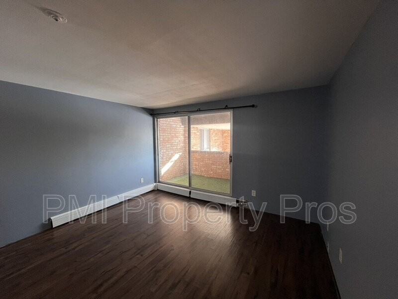 4253 W Rivers Edge Cir #8 - Photo 2 of 28