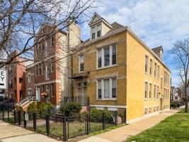 featured image of 2835 N Damen Ave #1R